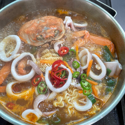 [삼해진미]자연산 손질 통 오징어 8마리 220g(2마리) x 4팩 (외 옵션선택)