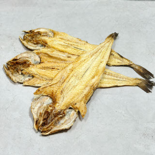 동명상회 자연건조 황금빛 황태포 5마리 (28-30cm)